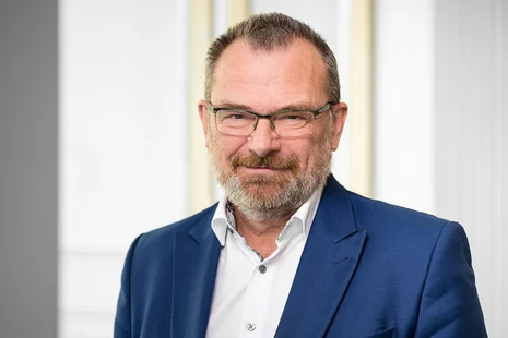 Portraitfoto Klaus-Peter Hansen